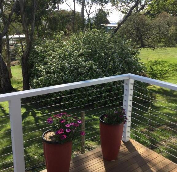 Bed and Breakfast Studio Echunga Adelaide Hills