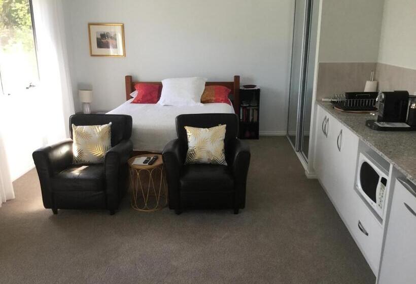 Bed and Breakfast Studio Echunga Adelaide Hills