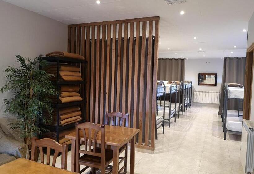 ホテル Albergue Restaurante Casa Herminia