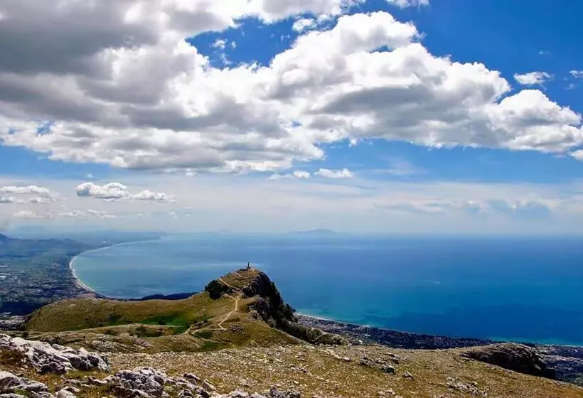 Hotelli Albergo Maria Cristina