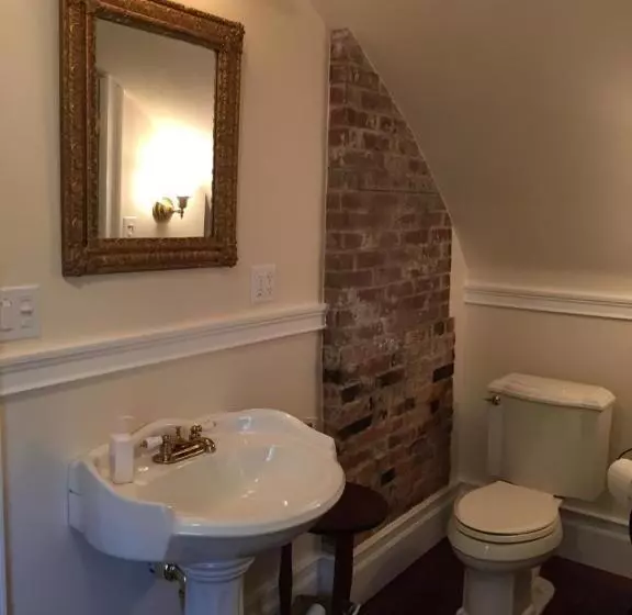 Innkeeper S Place B&b