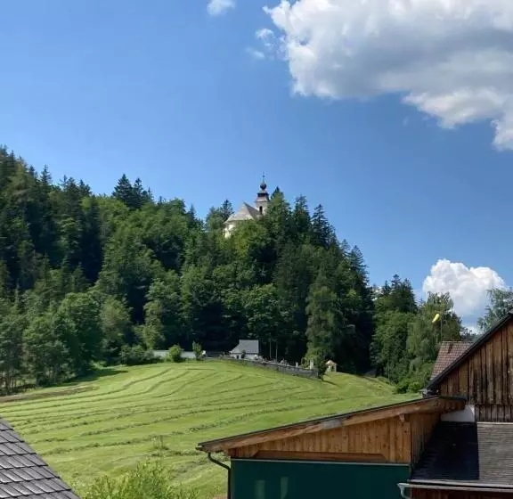 ペンション Gästehaus Lemmerer