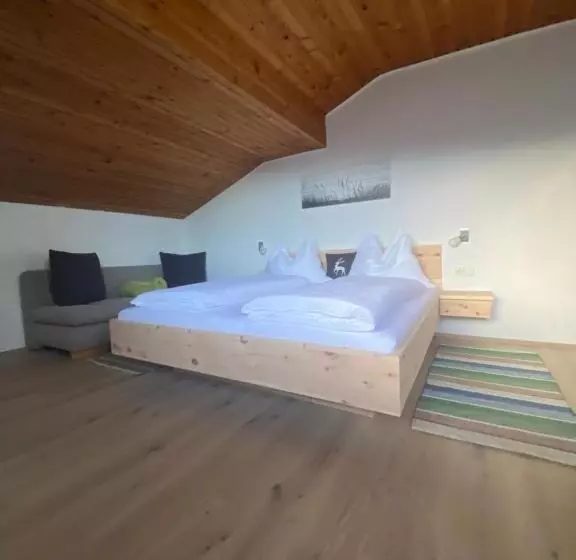 ペンション Gästehaus Lemmerer