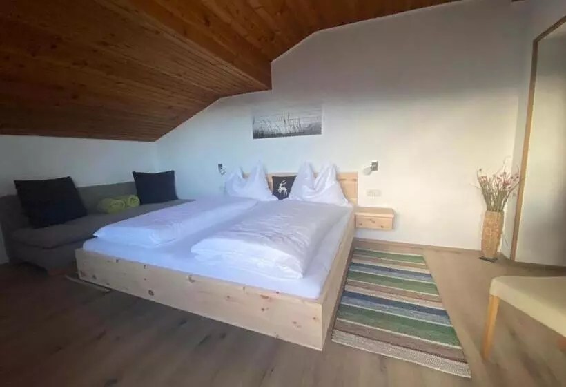 ペンション Gästehaus Lemmerer