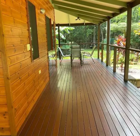 Majatalo Kin Kin Cottage Retreat