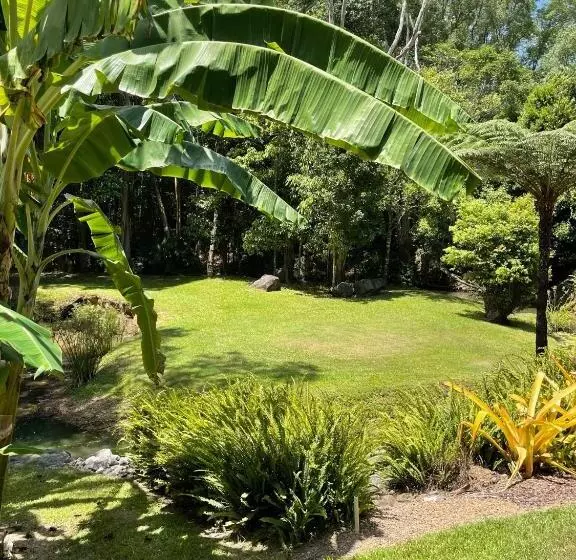 Majatalo Kin Kin Cottage Retreat