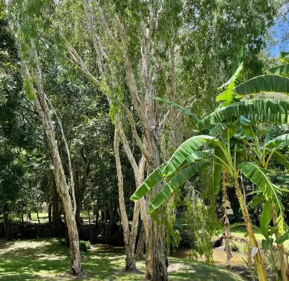 Majatalo Kin Kin Cottage Retreat