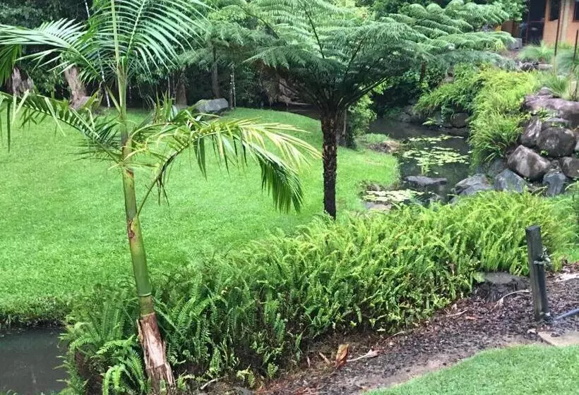 Majatalo Kin Kin Cottage Retreat