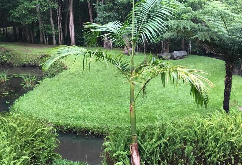 פנסיון Kin Kin Cottage Retreat