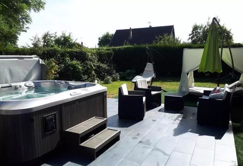 Majatalo La Lavandière Proche Des Lacs Restauration Netflix Parking Privé