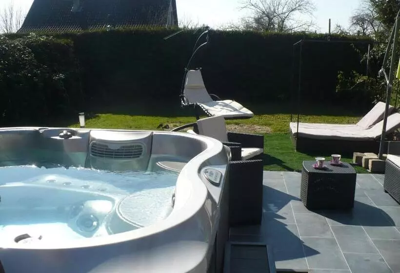 Majatalo La Lavandière Proche Des Lacs Restauration Netflix Parking Privé