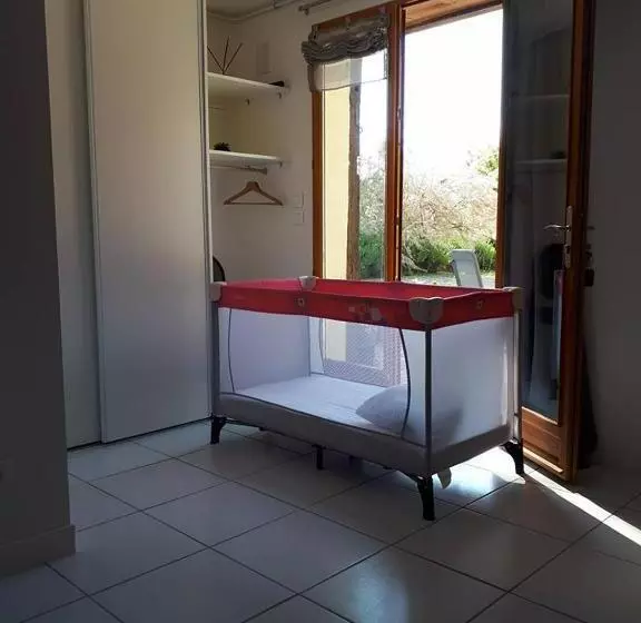 Majatalo La Lavandière Proche Des Lacs Restauration Netflix Parking Privé