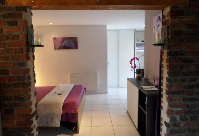 بنسيون La Lavandière Proche Des Lacs Restauration Netflix Parking Privé