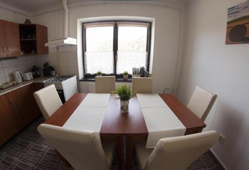 Pensjonat Macskakő Vendégház