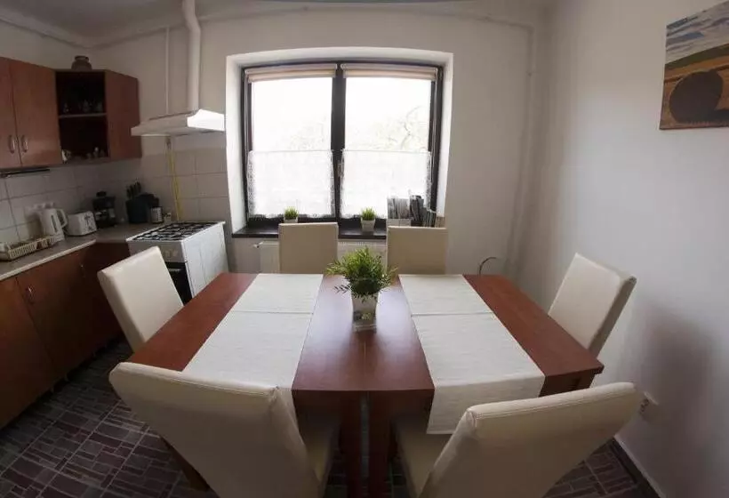 ペンション Macskakő Vendégház