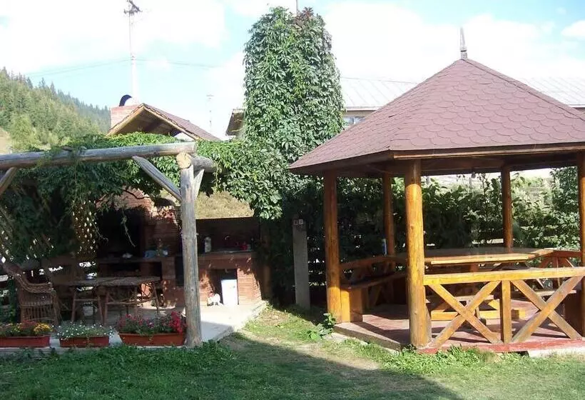 Pensiunea Roua Diminetilor