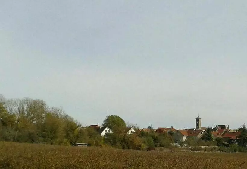 Aamiaismajoitus (B&B) 10 Côté Cour