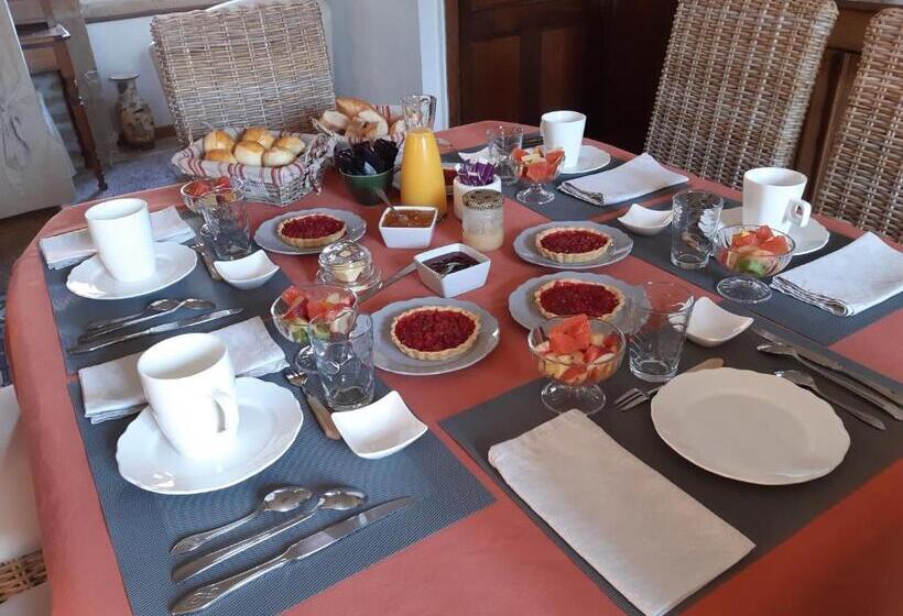 Bed and Breakfast 10 Côté Cour