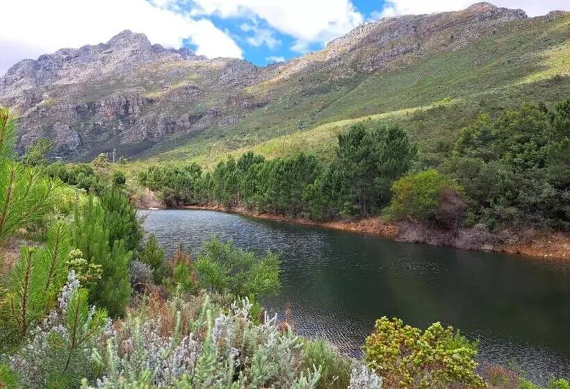 Aamiaismajoitus (B&B) Banhoek Corner Guesthouse