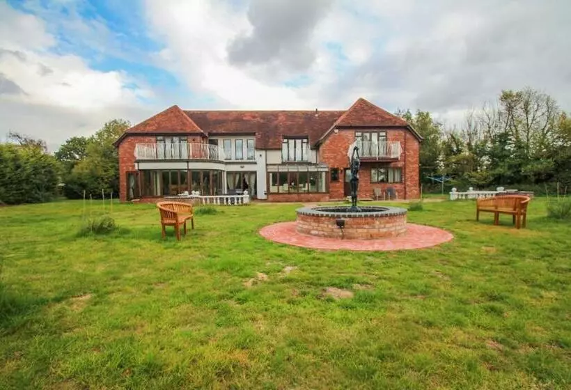 Aamiaismajoitus (B&B) Barnfields Retreat