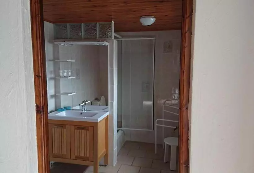 Aamiaismajoitus (B&B) Domaine D En Haut