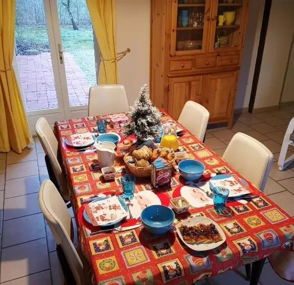 Aamiaismajoitus (B&B) Domaine D En Haut