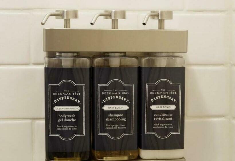 مبيت وإفطار Fox & Bear Lodge