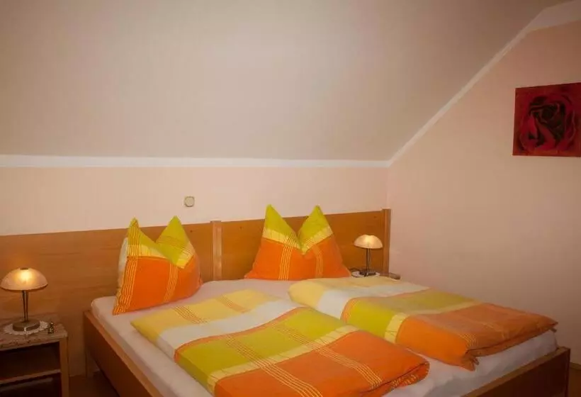 Aamiaismajoitus (B&B) Frühstückspension Kuzmic