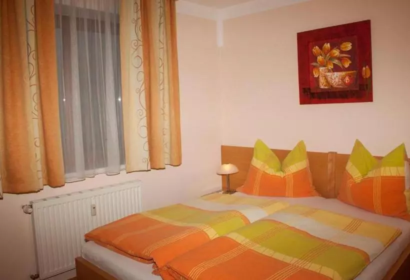 Aamiaismajoitus (B&B) Frühstückspension Kuzmic