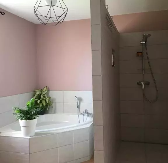 Aamiaismajoitus (B&B) Le Chant Des Oiseaux