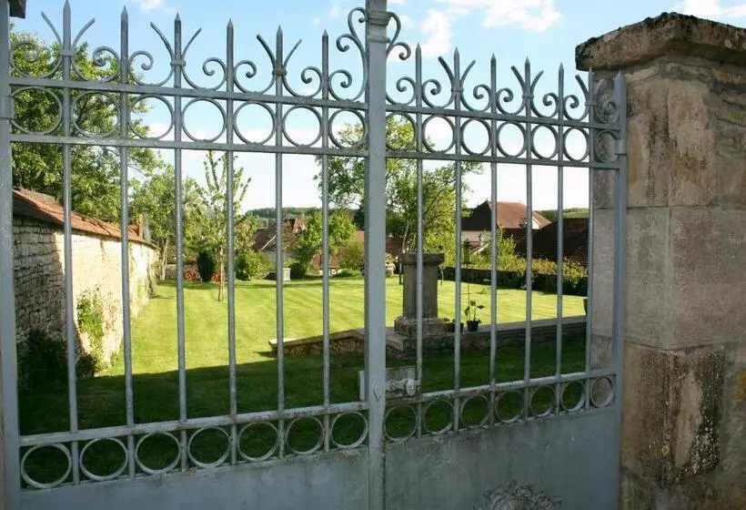 Aamiaismajoitus (B&B) Le Vieux Presbytère