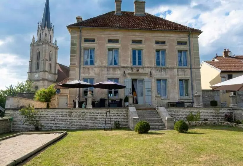 Aamiaismajoitus (B&B) Le Vieux Presbytère