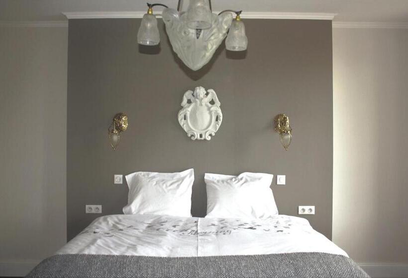 ベッドアンドブレックファースト Le Vieux Presbytère