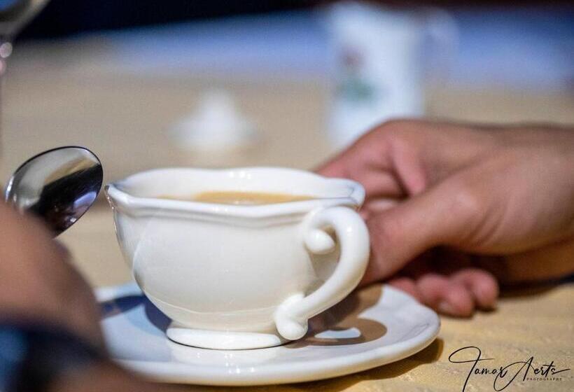 ベッドアンドブレックファースト Le Vieux Presbytère