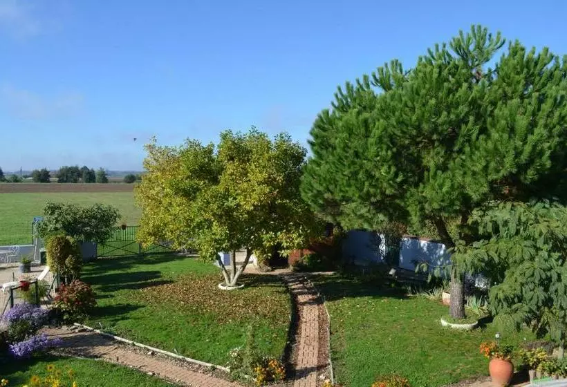 Aamiaismajoitus (B&B) Les Chambres De Marie O