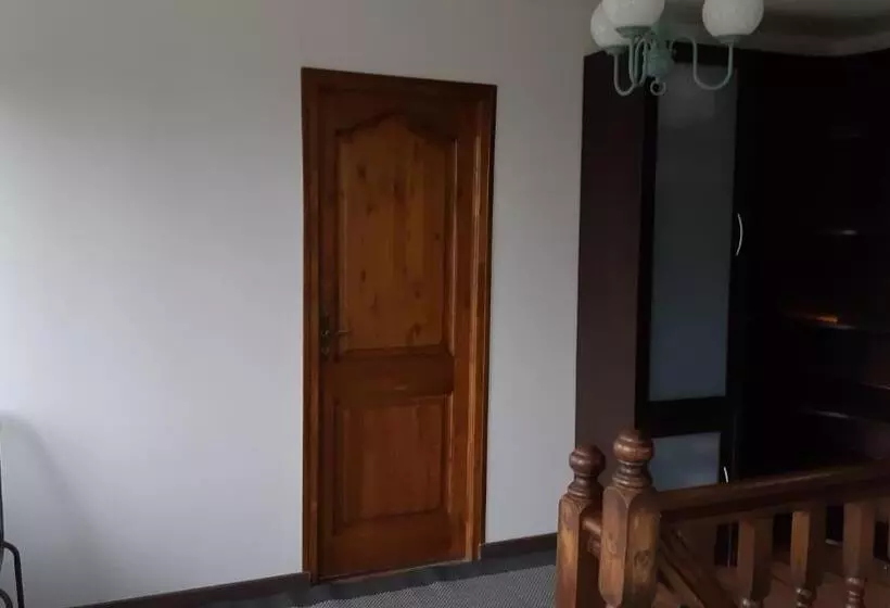 Aamiaismajoitus (B&B) Les Hauts De Proisy