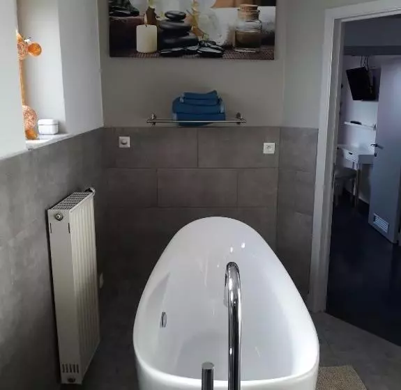 Aamiaismajoitus (B&B) Villa Marco 176