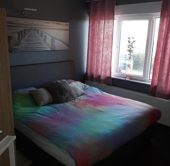 تختخواب و صبحانه Villa Marco 176