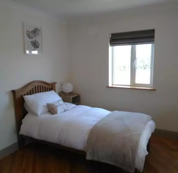 Burren Rock Farmhouse B&b