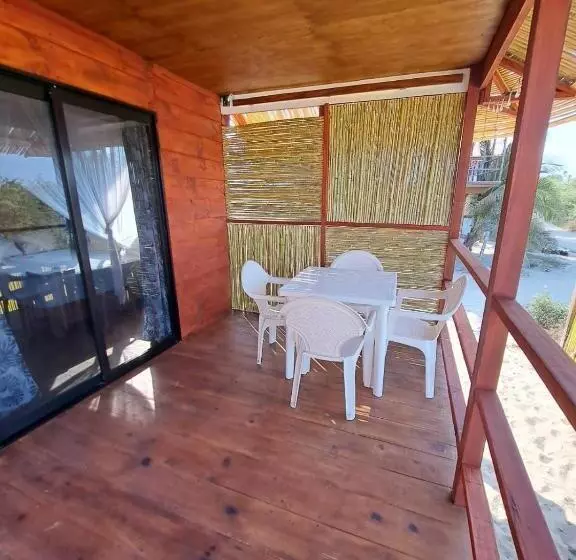 Hotelli Cabañas Alta Mar