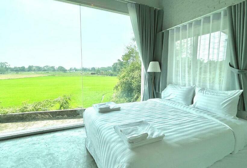 ホテル Chaisaeng In The Park