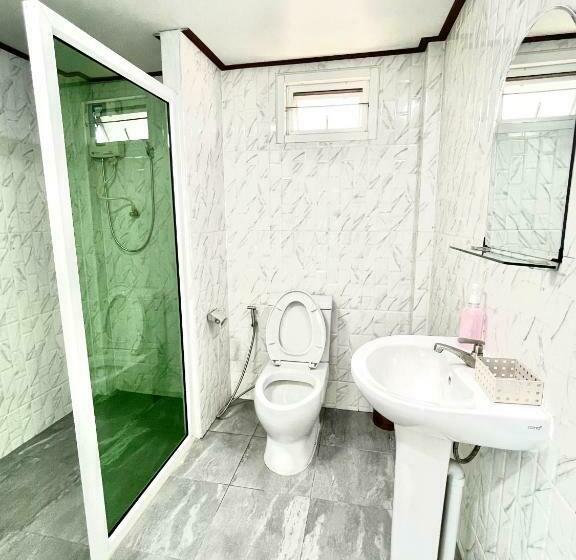 ホテル Chaisaeng In The Park