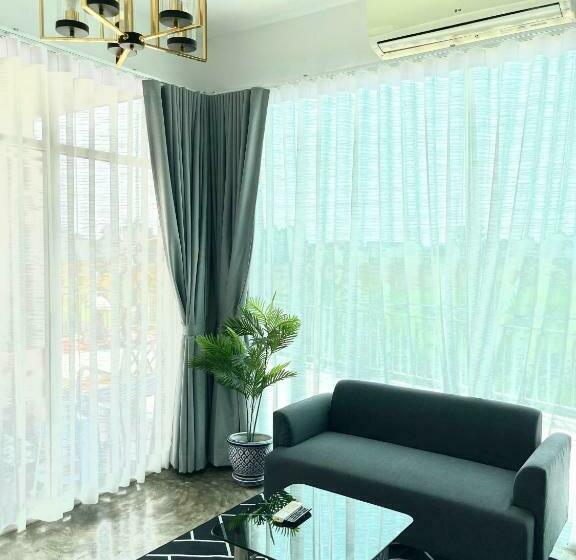 ホテル Chaisaeng In The Park