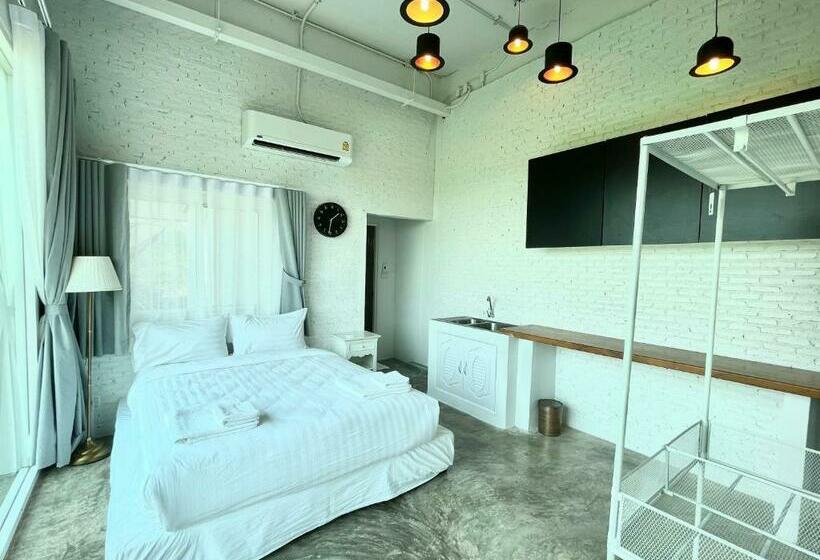 ホテル Chaisaeng In The Park