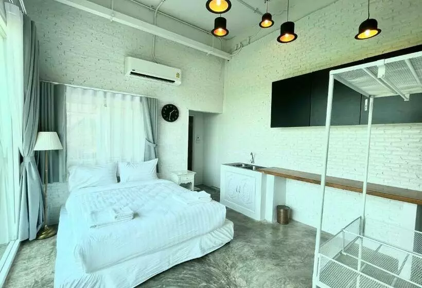 ホテル Chaisaeng In The Park