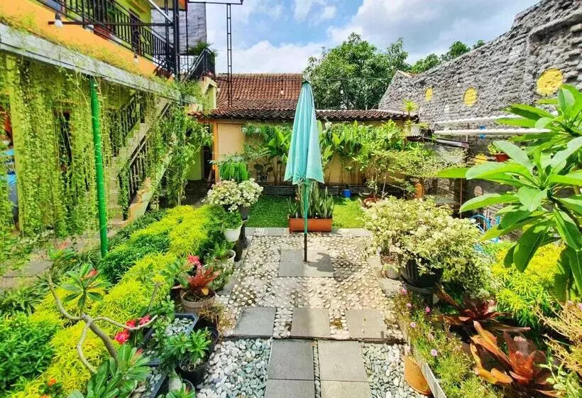 ホテル Graha Adi Karya Syariah Kartasura Redpartner