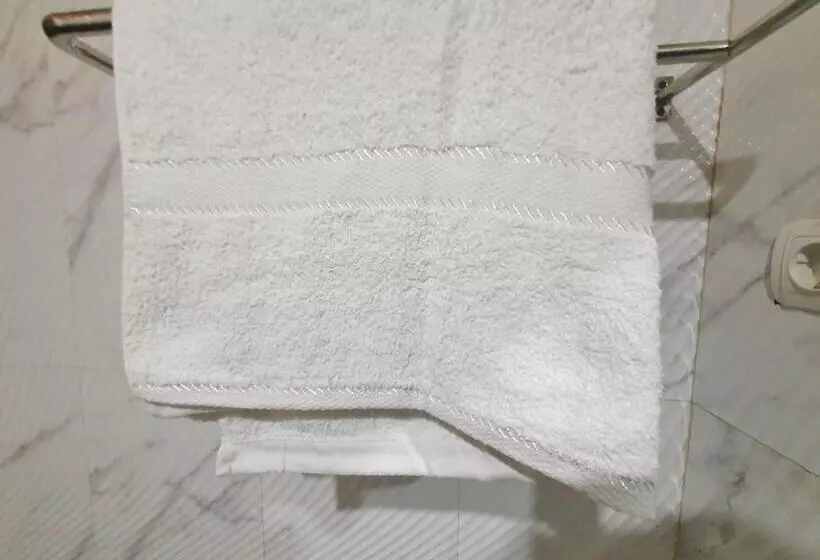 ホテル Graha Adi Karya Syariah Kartasura Redpartner