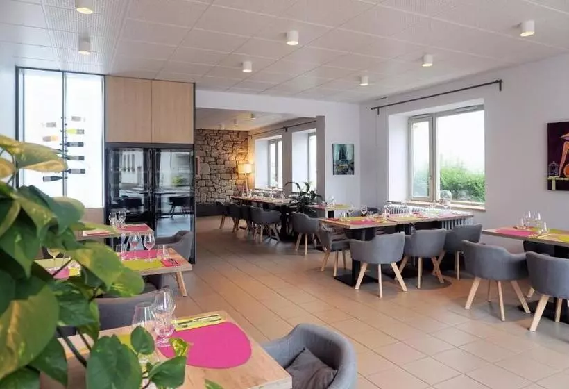 ホテル Logis Hôtel Le Confluent