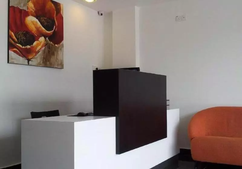 ホテル Indah Garden