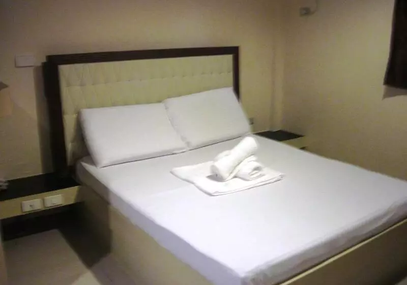 Hotelli Jared Suites